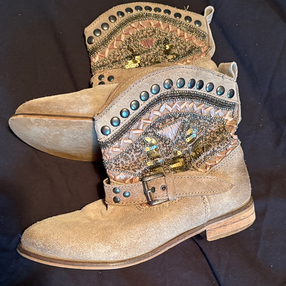 Naughty Monkey leather western ankle boots
